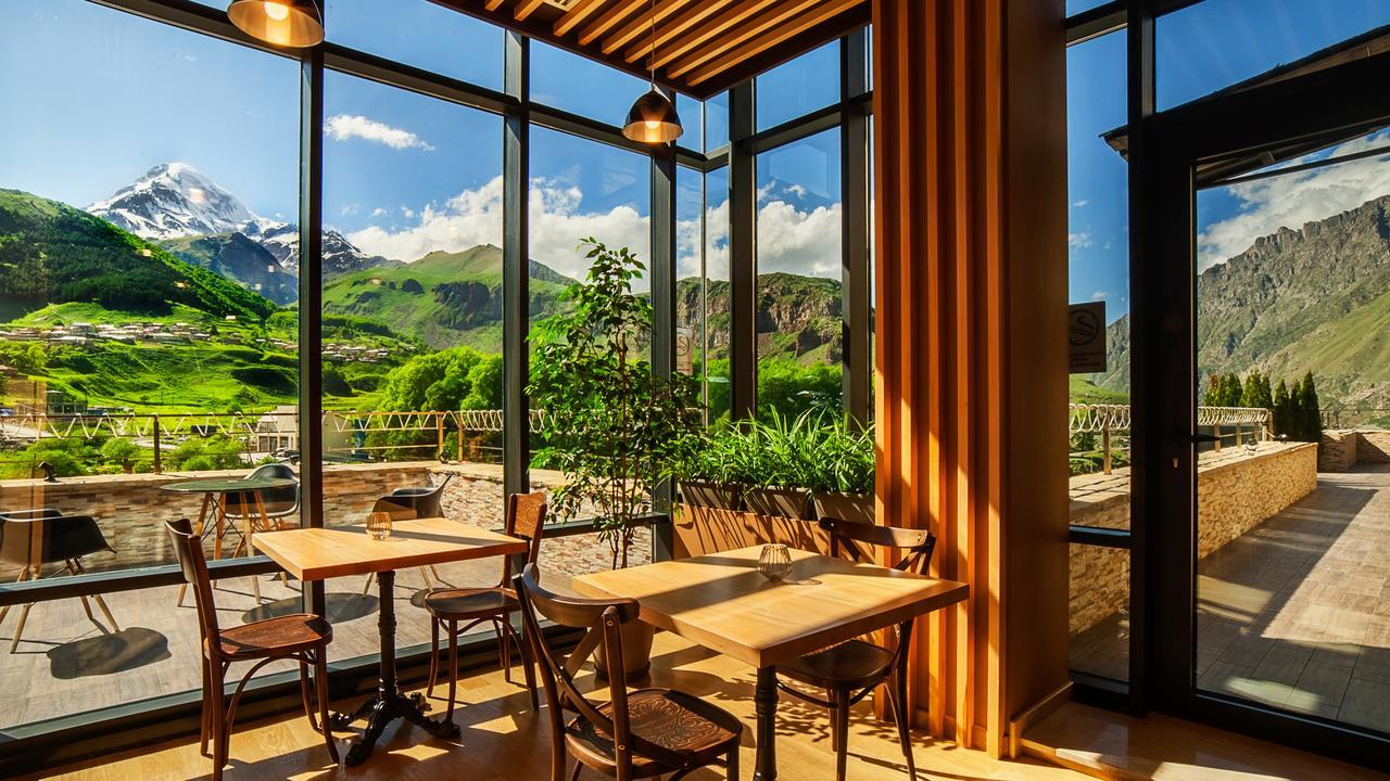 Porta Caucasia Kazbegi Zewnętrze zdjęcie
